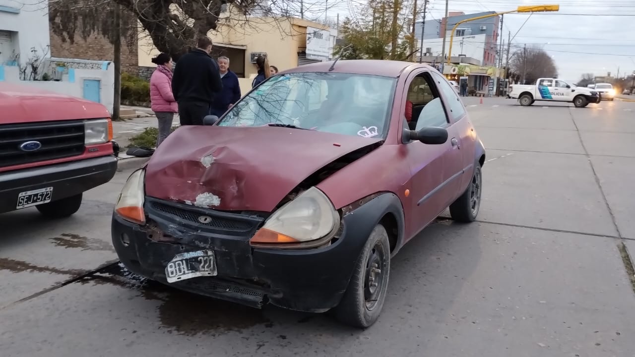 Violenta Colisi N Entre Dos Autos En Del Valle E Ituzaing Canal Verte